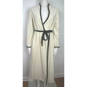 VINTAGE WOMEN'S IVORY ROBE - VANITY FAIR - SIZE 10